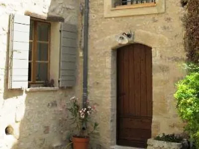 Viens Hotel